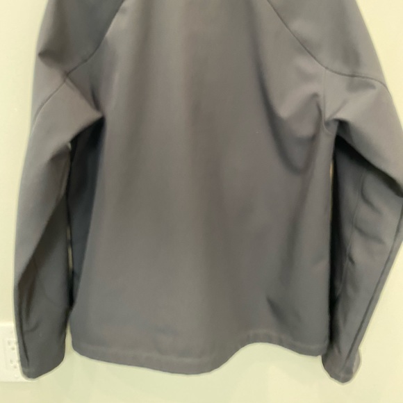 3/$15 Men’s grey soft shell, fleece lined jacket - Picture 10 of 10